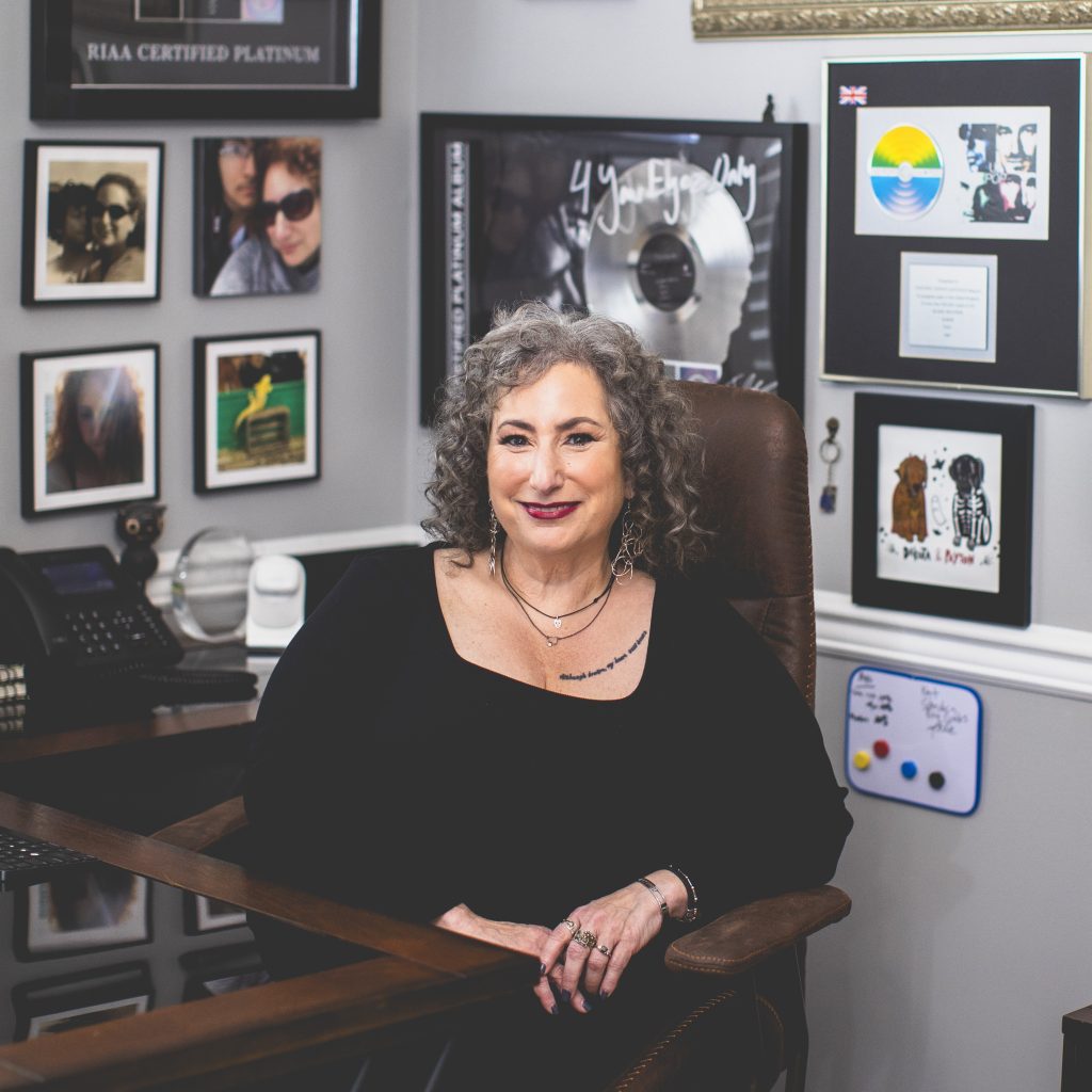 Deborah MANNIS-GARDNER
